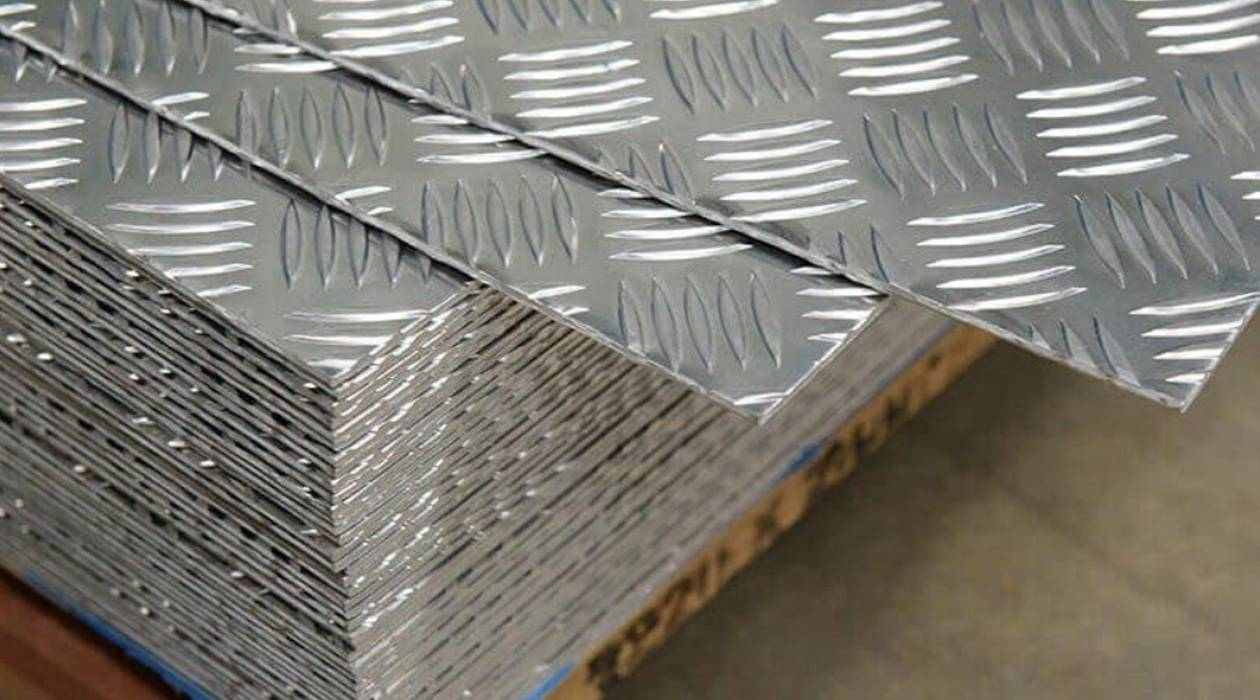 Chequered stainless steel sheet